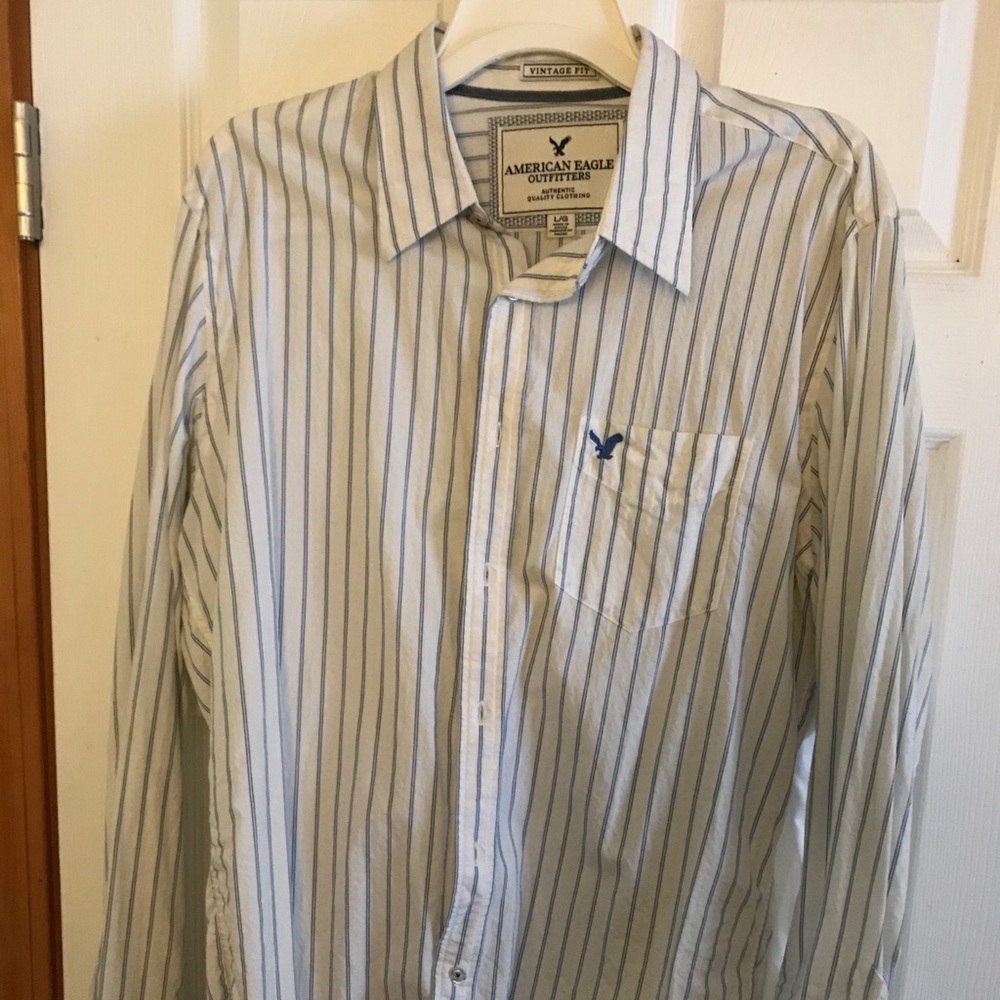 American Eagle button down